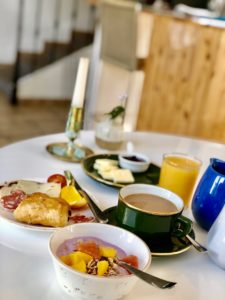 Frukost på Hotel du Soleil foto Maria Unde Westerberg